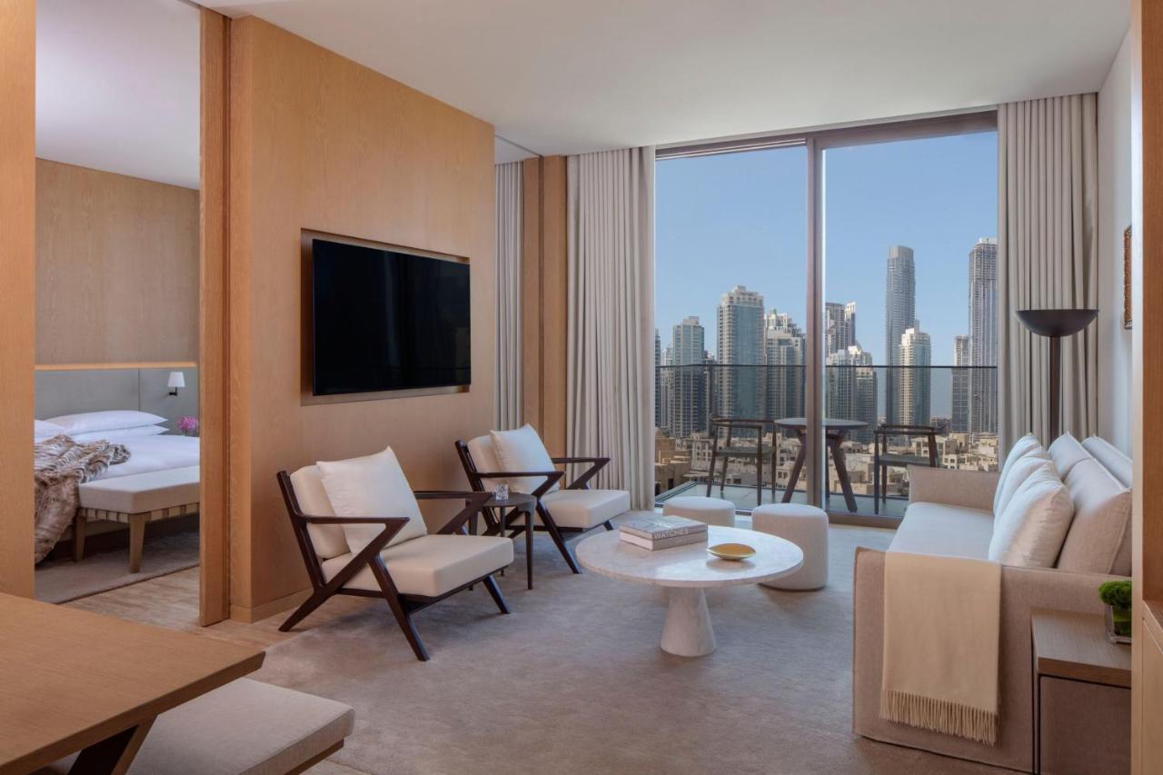 The Dubai Edition Kültér fotó A suite at the hotel