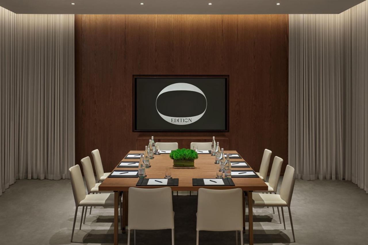 The Dubai Edition Kültér fotó The meeting room of the UNWTO headquarters