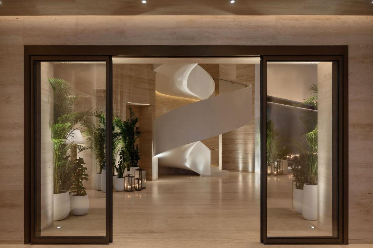 The Dubai Edition Kültér fotó The lobby of the hotel