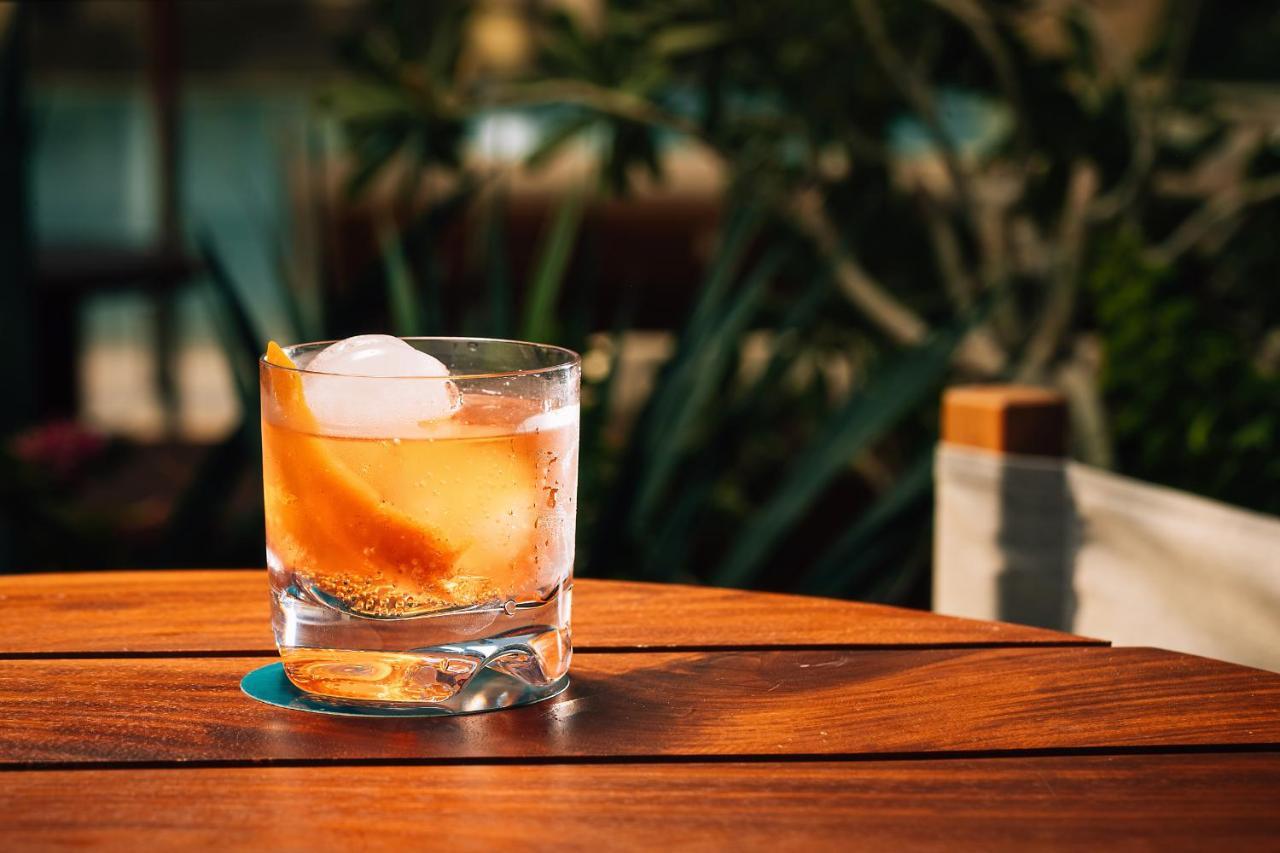 The Dubai Edition Kültér fotó Old fashioned