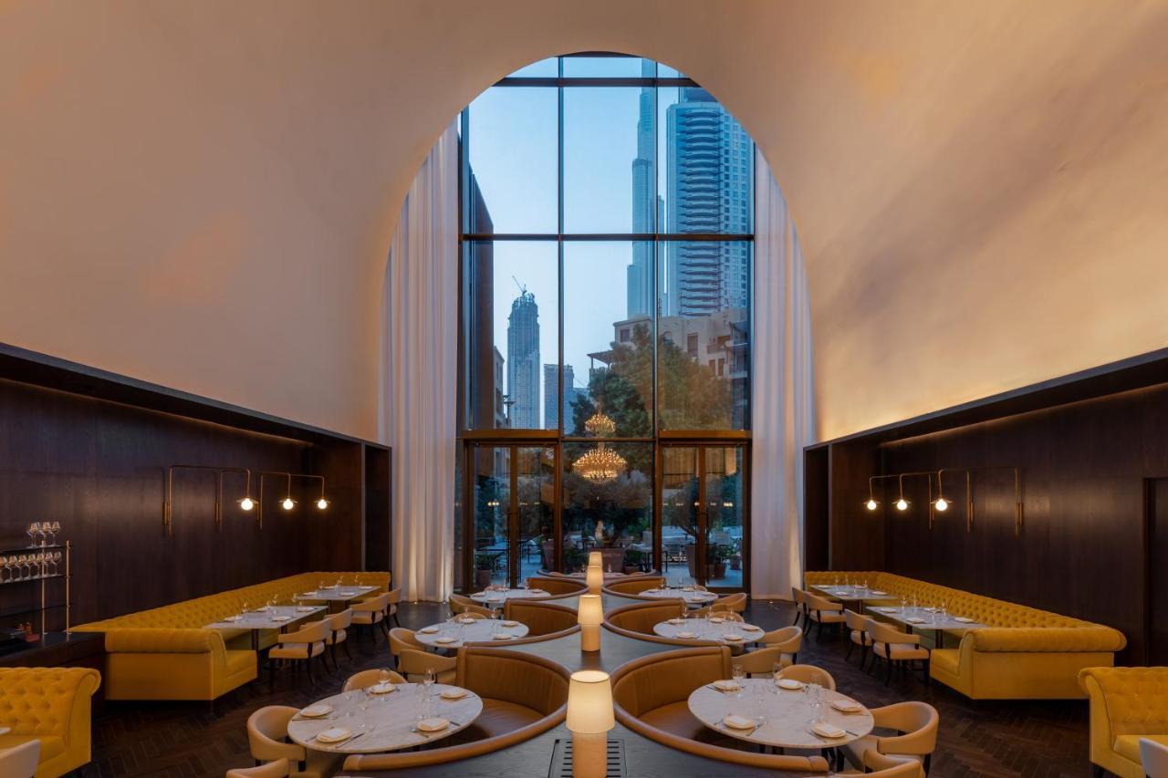 The Dubai Edition Kültér fotó The interior of the restaurant