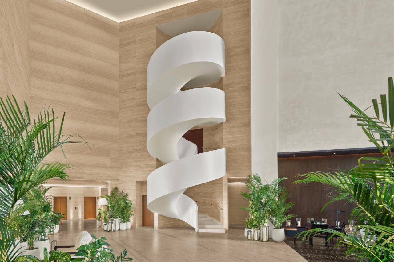 The Dubai Edition Kültér fotó The spiral staircase
